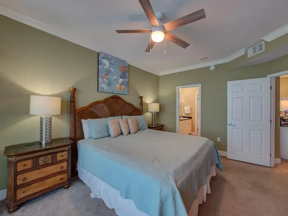 Beachfront condo in the heart of Gulf Shores