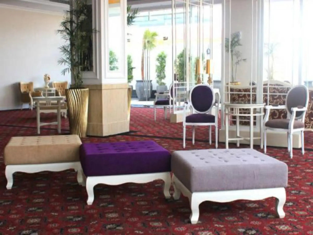 Golden Tulip Legacy Surabaya