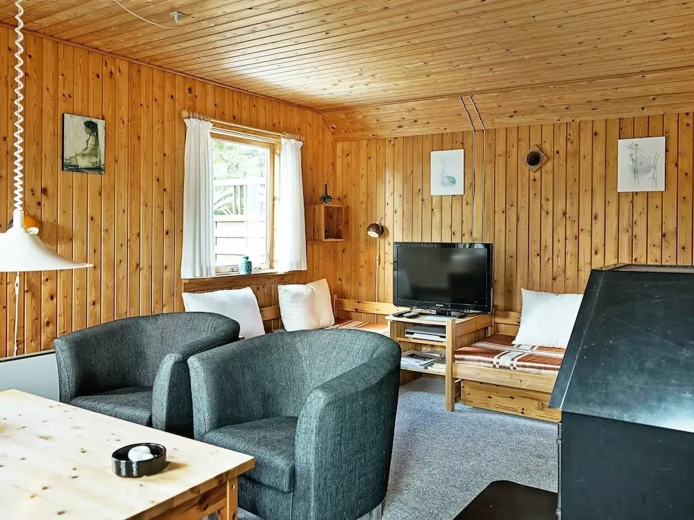 Peaceful Holiday Home in Aakirkeby With Large Terrace