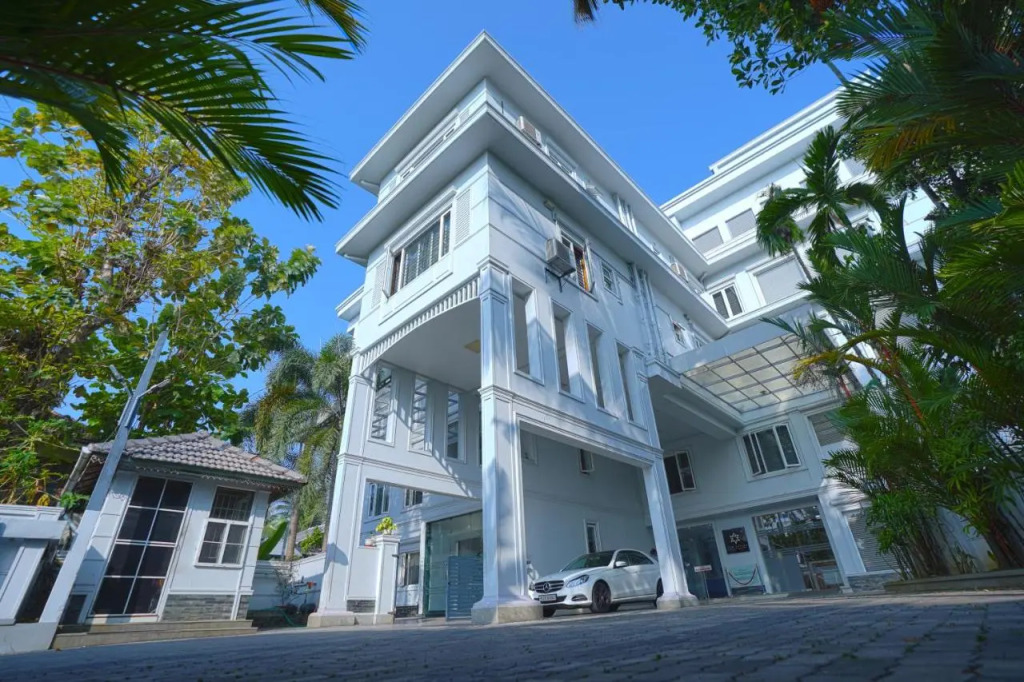 Hotel TGR Suites