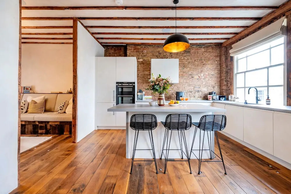 Long Term Stay- Notting Hill by Out of Office Lifestyle