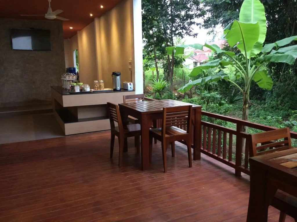 B Boutique Hotel