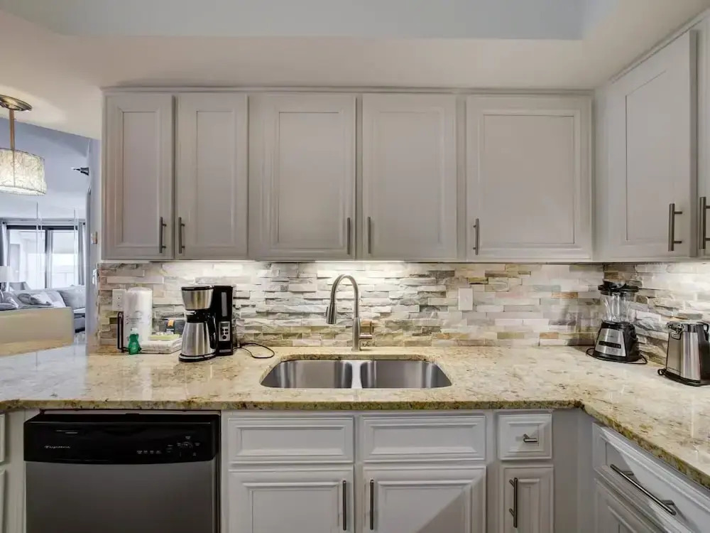 Pelican Pointe 1505