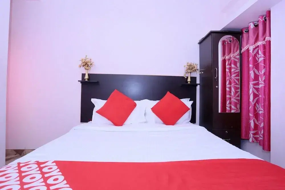Oyo 26688 Jacobs Residency