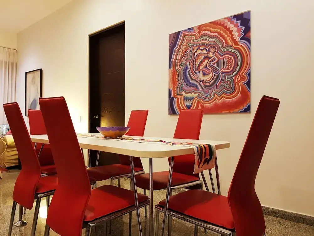Comfortable 2 BR condo steps away from 5th Av and Mamitas Beach by Happy Address