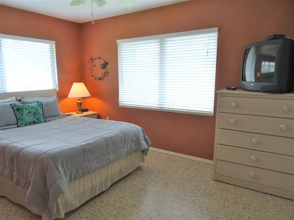 6536 South Village 3 Bedrooms 2 Bathrooms Home
