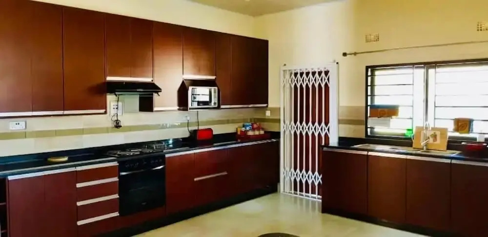 Makeni Villa