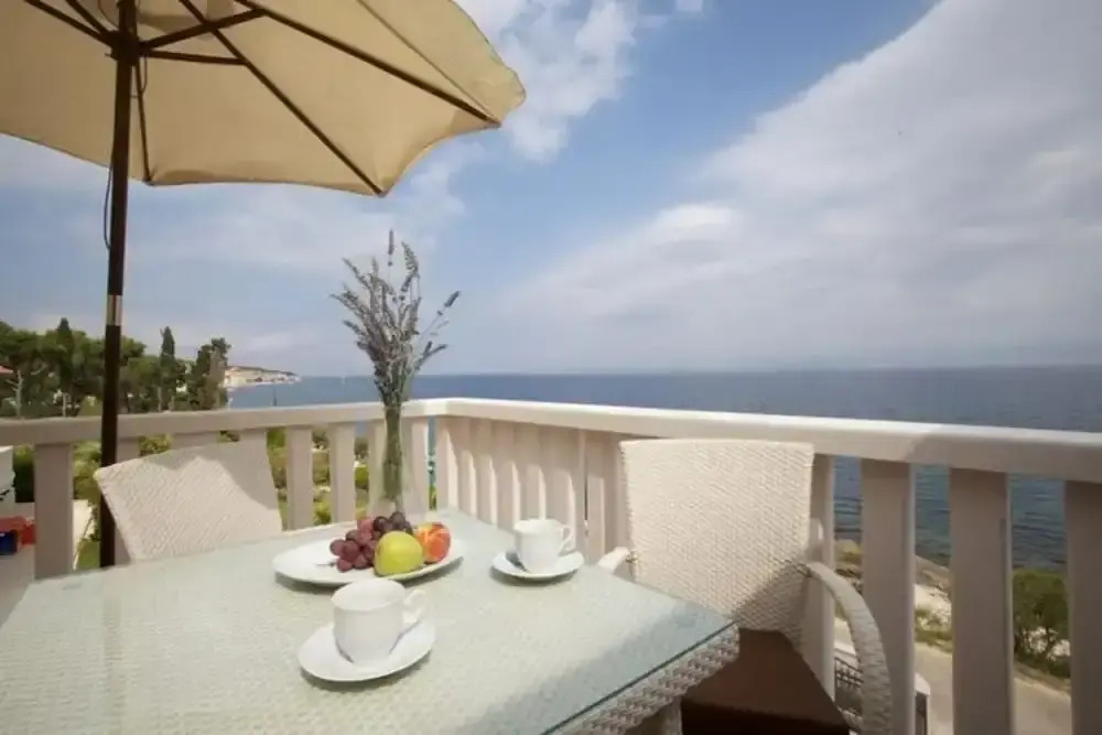 Apartments Villa Grlica - One Bedroom Apartment With Terrace and Sea View
