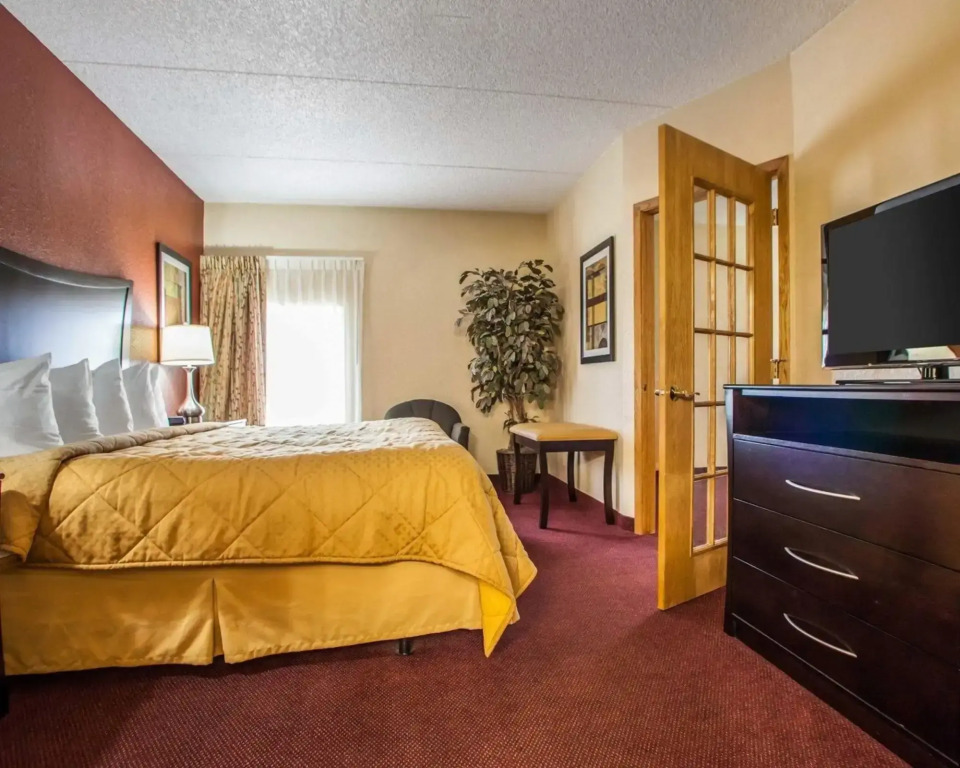 Quality Inn & Suites Ames Conference Center Near ISU Campus