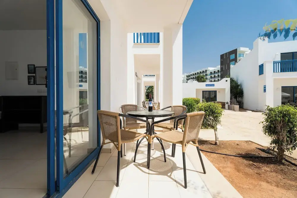Kritamo Beach Hotel Apartments