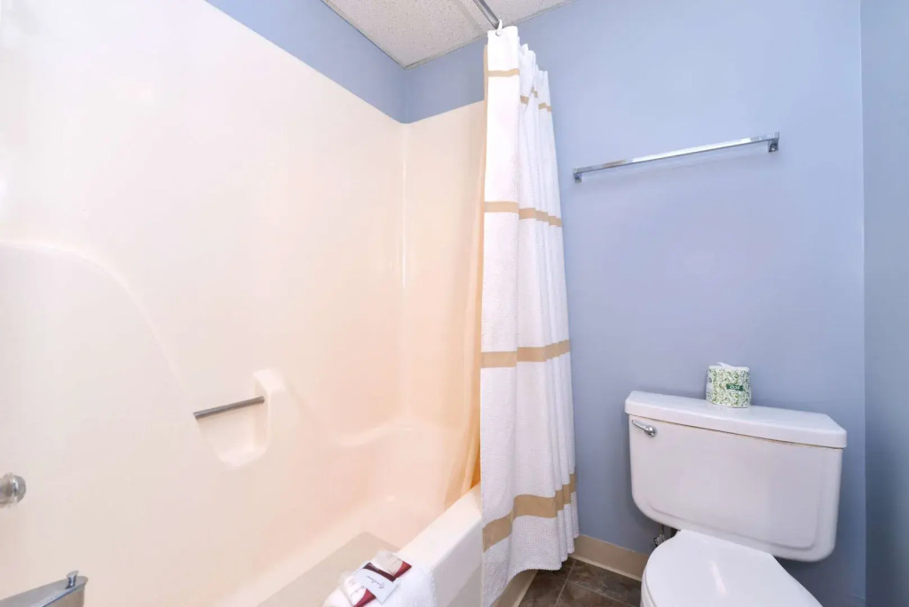 Americas Best Value Inn & Suites Branson - Near the Strip