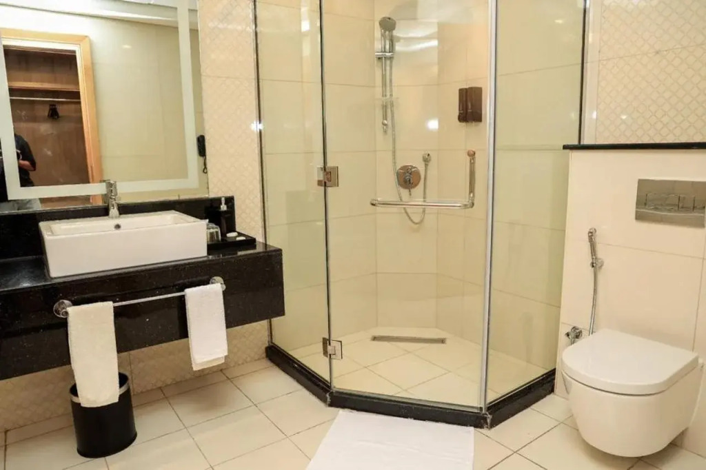 Отель Best Western Premier M Four Hotel