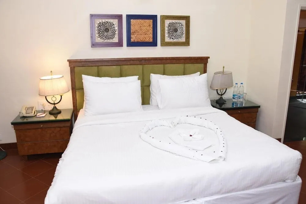 Residency Lake Resort & Spa