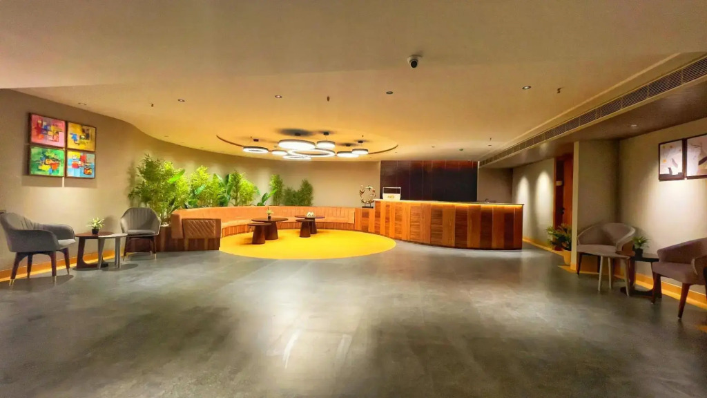 Hotel KLB Grand