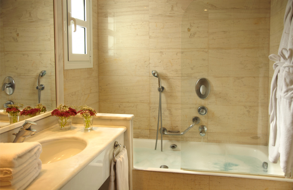 Neptune Luxury Resort