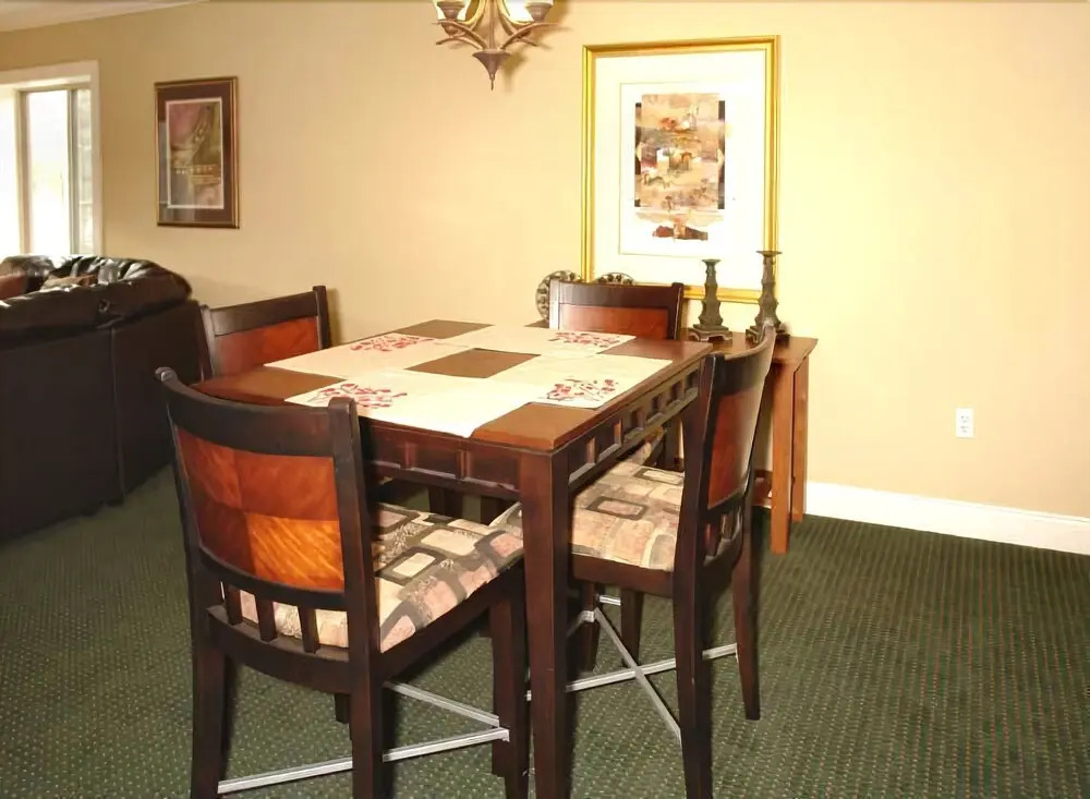 Summit Manor Condominiums
