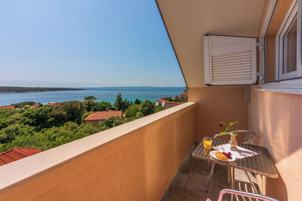 Apartments Ljiljana