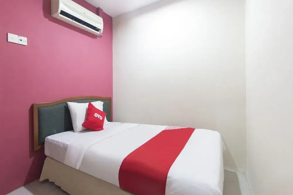 OYO 89586 Hotel MNY Wangsa Inn