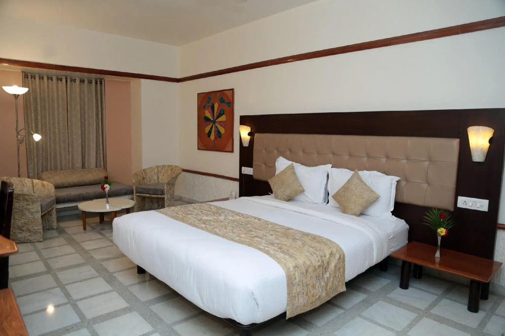 Hotel Paras