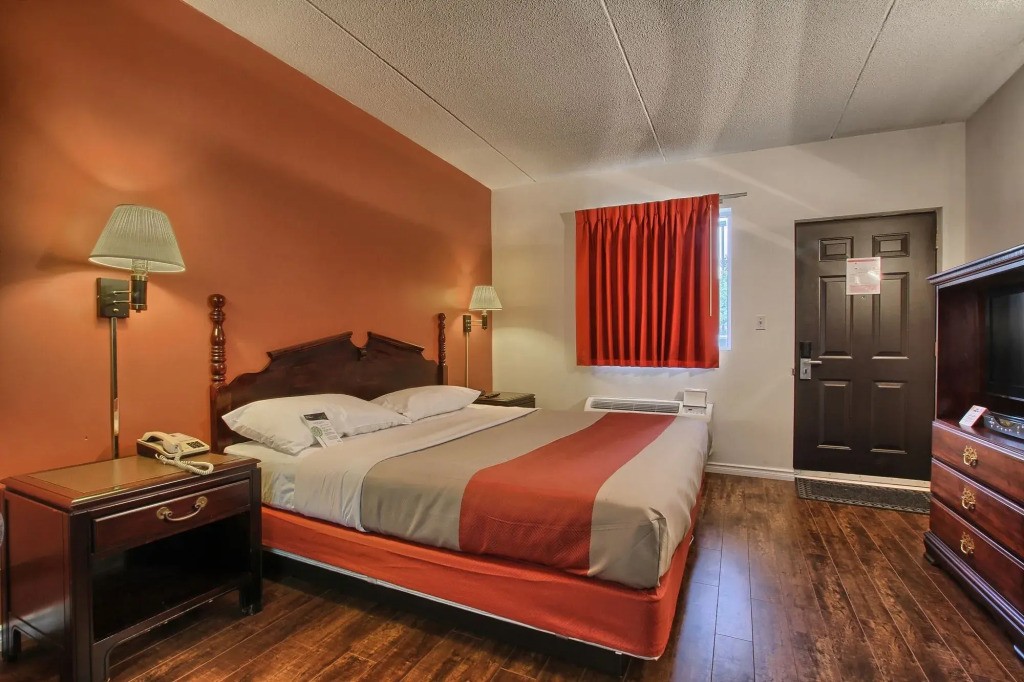 Motel 6-Windsor, ON