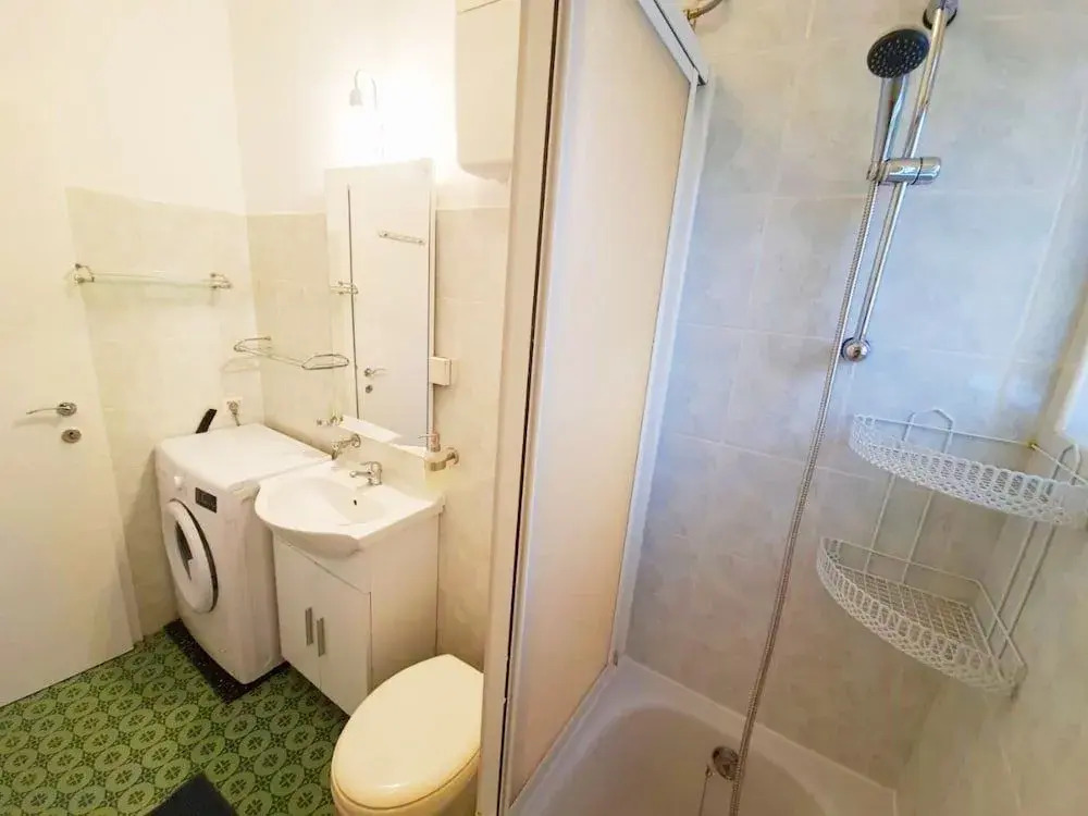 Insideout Apartment