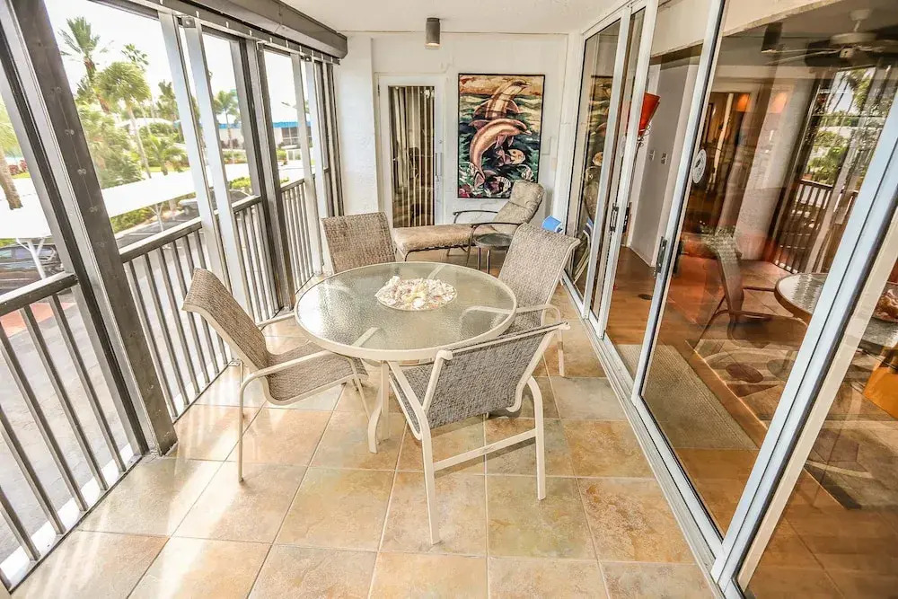 Ocean Harbor 102A