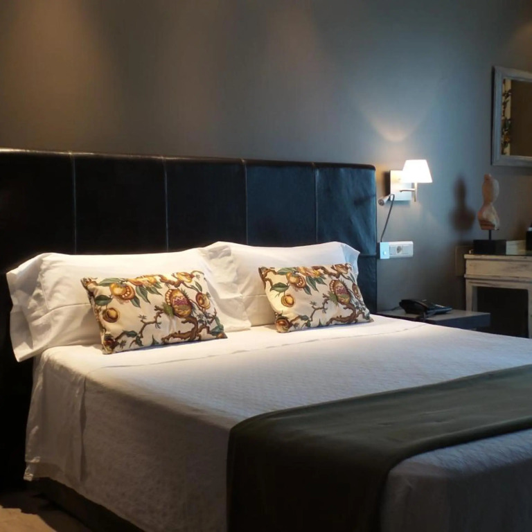 Hotel Moderno Puerta del Sol
