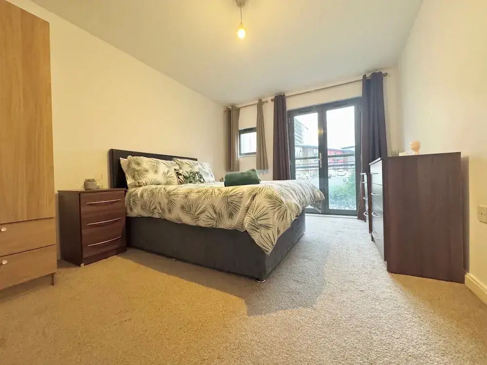 Sea Breeze Retreat in Swansea