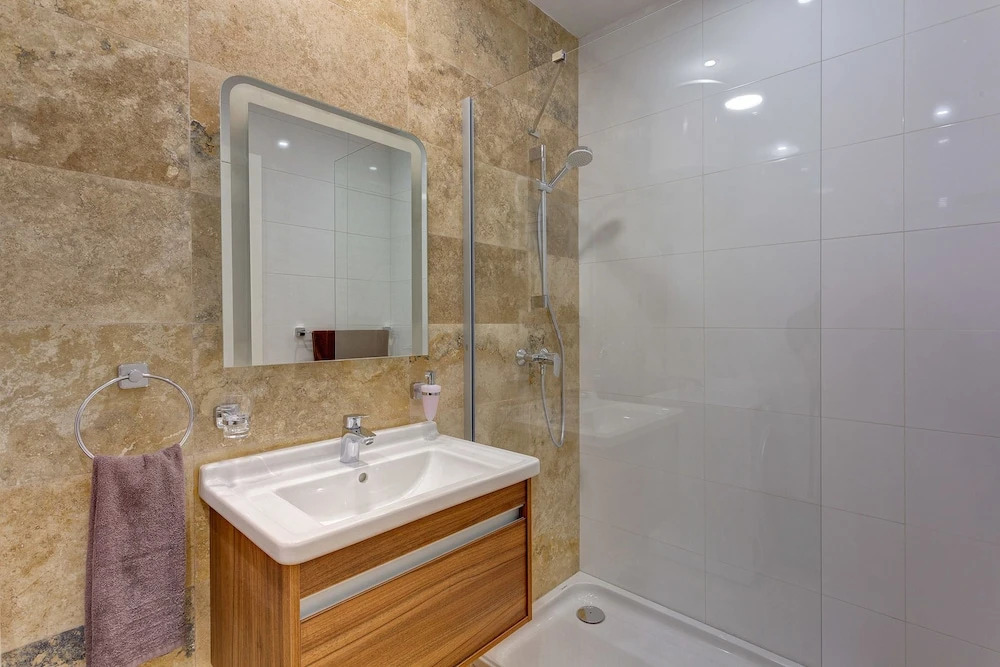 Modern 2 Bedroom Apartment in St Julians