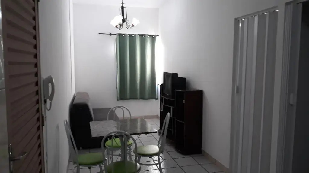 Apto 4 Completo 2 Quartos Ar Cond Fogão Geladeira etc Todo Seu Não divide com ninguém Centro Praia da Costa