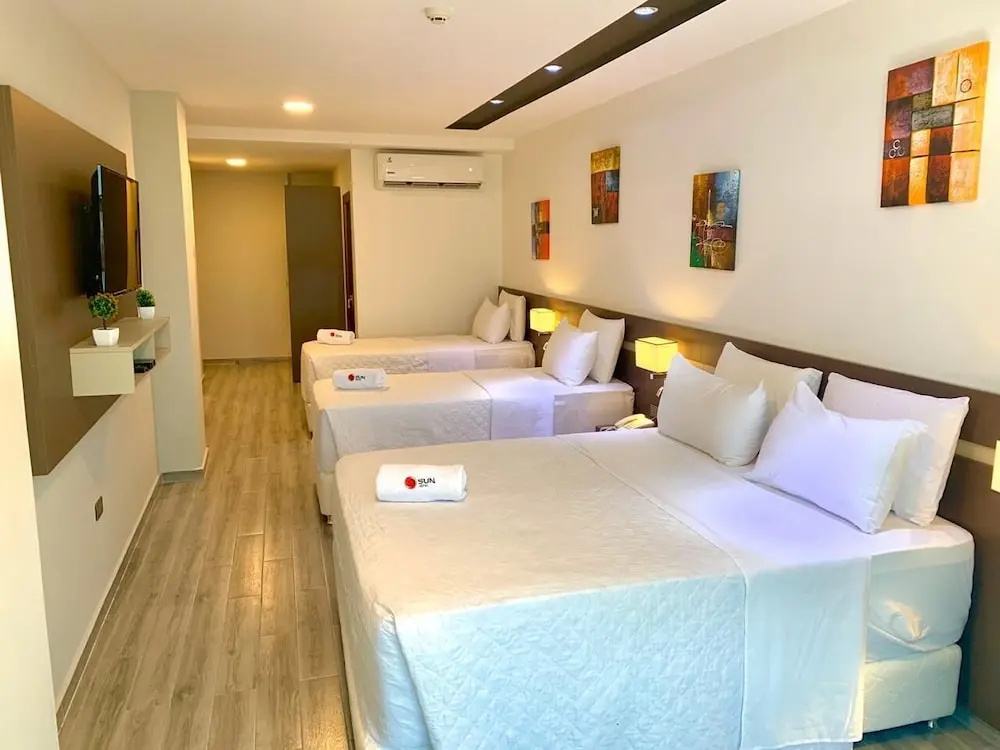 Hotel Sun
