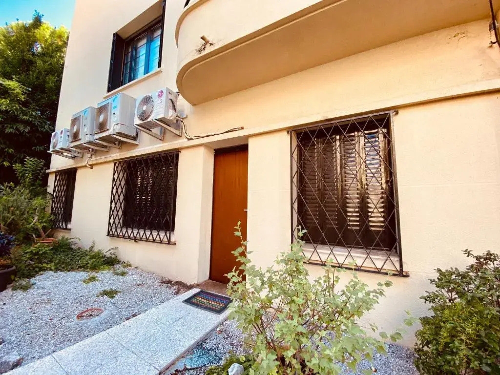 CAUVI - Antibes Centre, WIFI, Climatisation, 4 personnes
