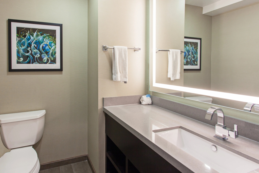Holiday Inn Express Hollywood Walk of Fame by IHG
