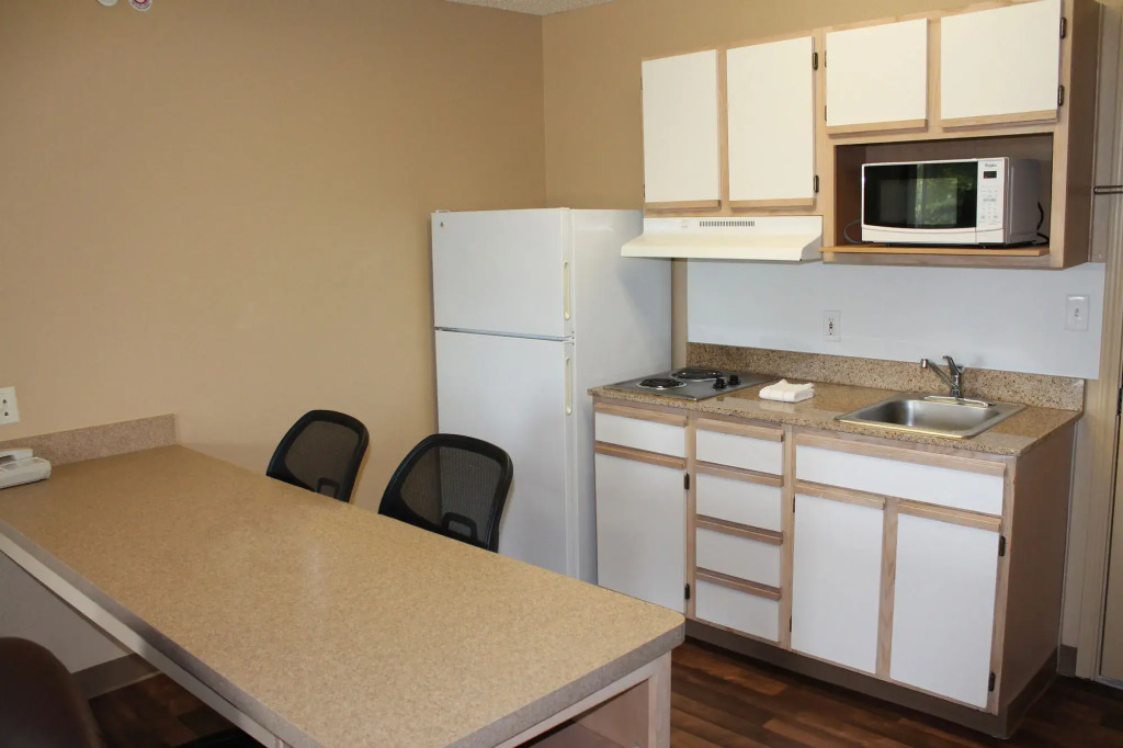 Extended Stay America Select Suites - Houston - Sugar Land