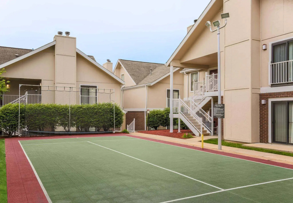 MainStay Suites St Louis - Galleria