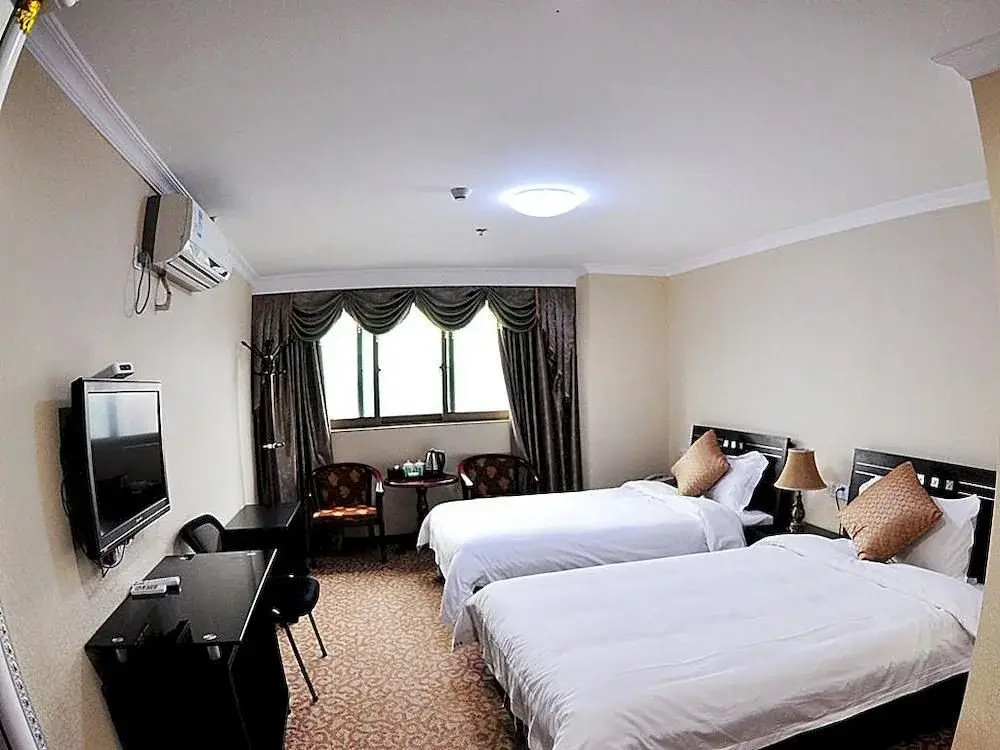 Huasheng Business Hotel