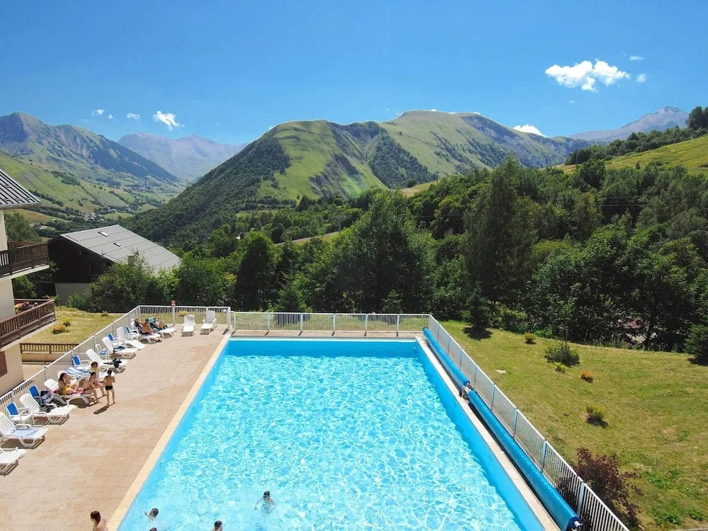 Traditional apartment on the slopes in St Jean d'Arves