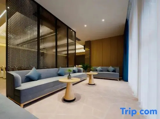 Yayue Hotel (Chongqing Kaizhou Pedestrian Street Xinshiji)