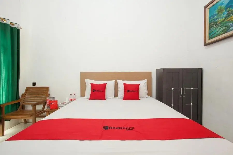 RedDoorz near Stadion Diponegoro Banyuwangi