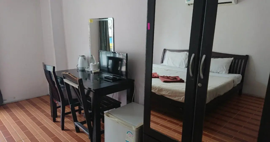 Hop guest House