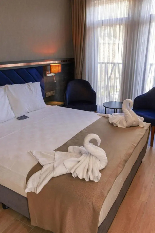 West Door Hotel