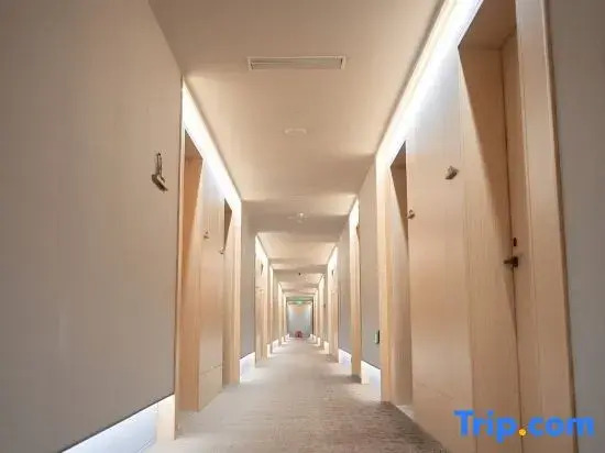 JI Hotel (Zhuhai Austrian Park Plaza Shangchong International Famous Car City)