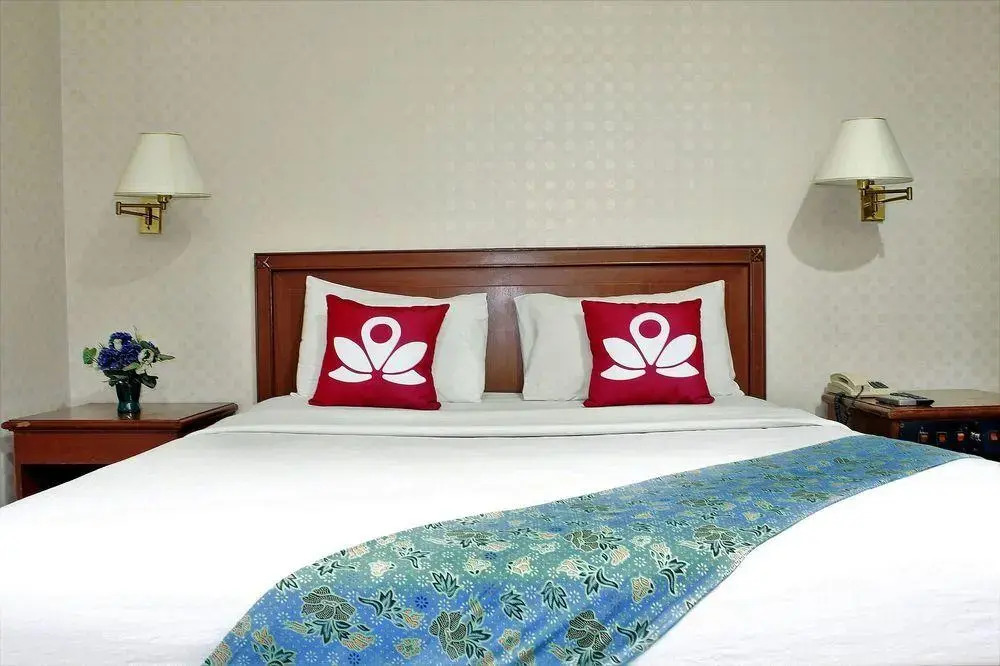 ZEN Rooms Basic Sawojajar