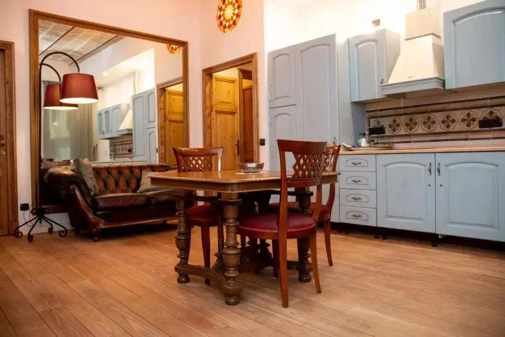 Dillo Suites