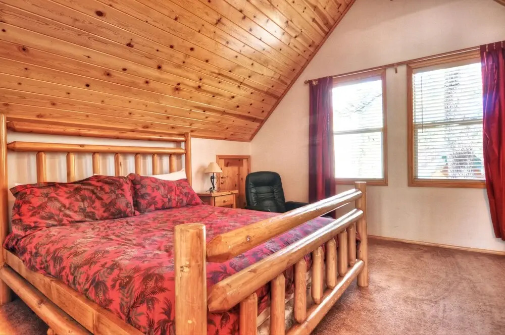 No. 16 Pine Lodge Outdoor Spa - 3 Br Cabin