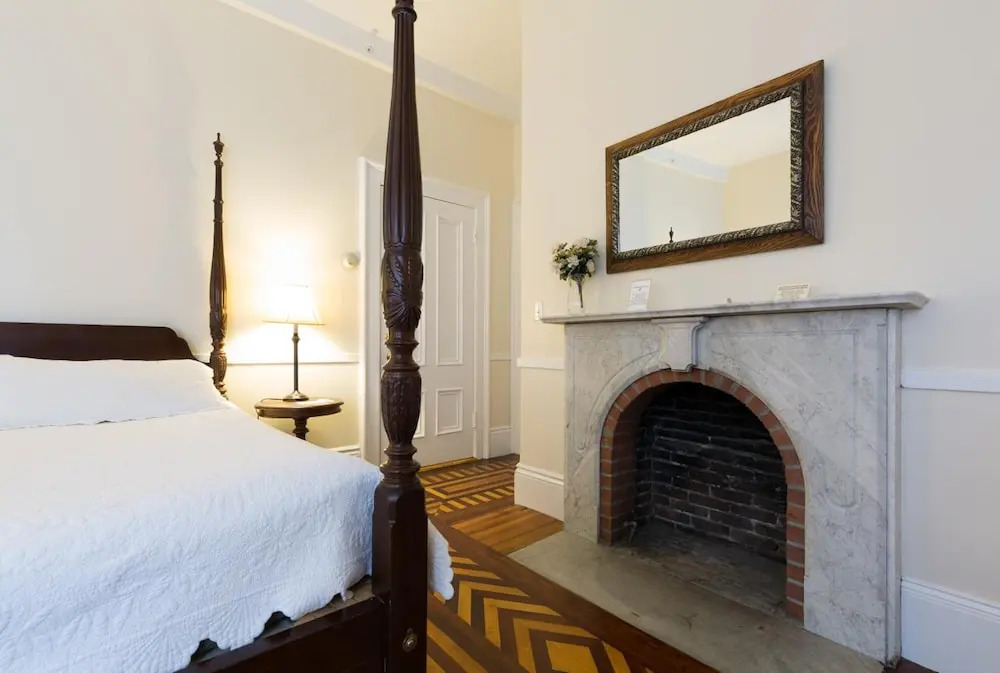 The Salem Inn