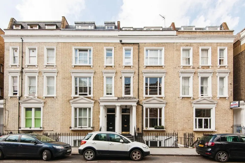 The Eardley Crescent Apartment - BAJ