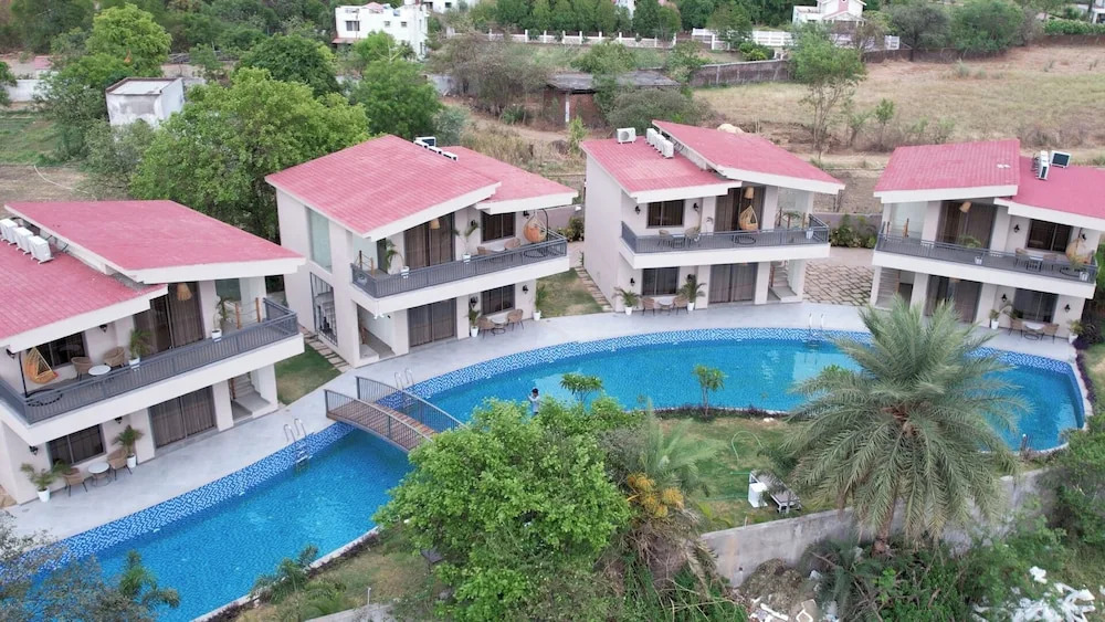 Nirwana Resorts & Club