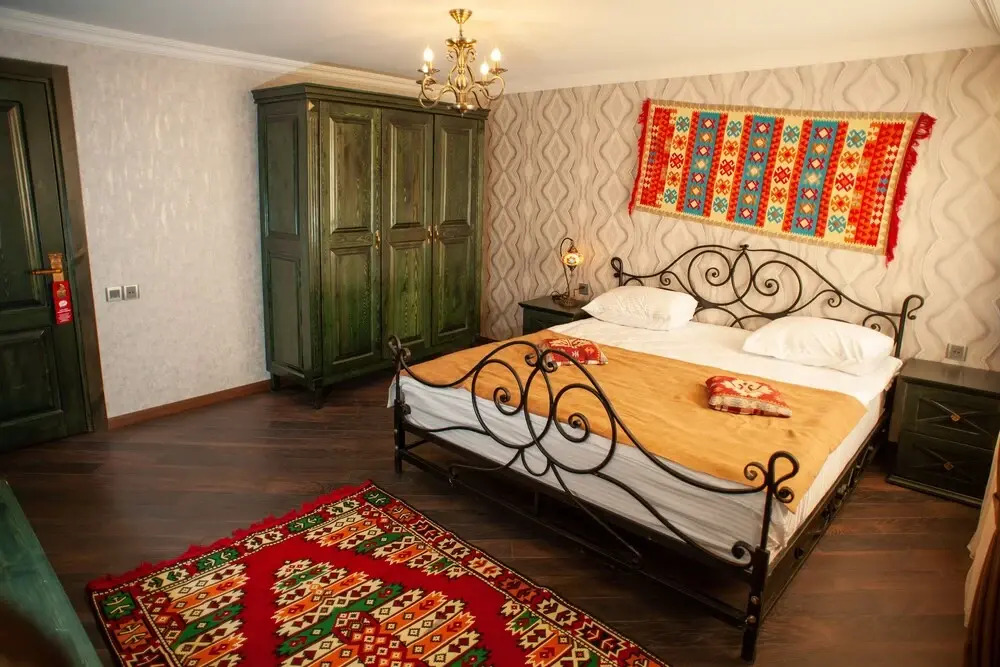 Отель D&J Old City