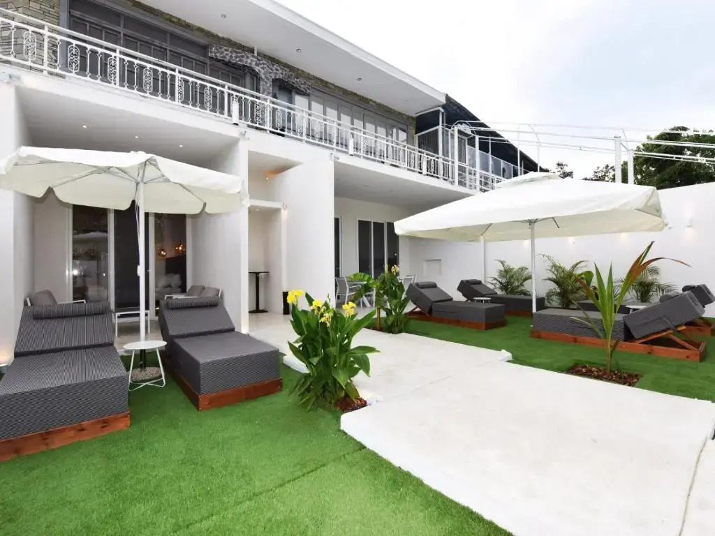 4 Elements Seaside Luxury Suites by TravelPro Services Nea Moudania Halkidiki